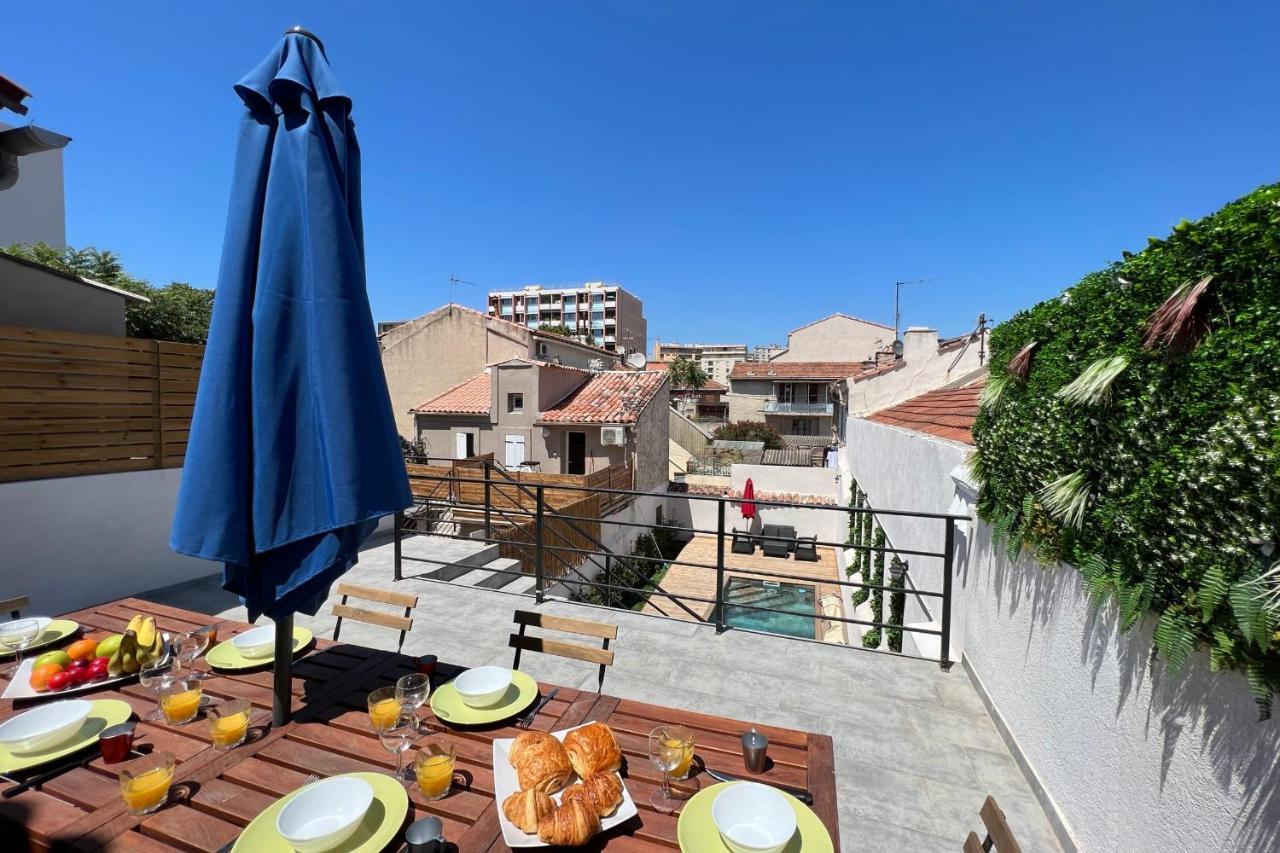 Ferienhaus Le Tropical Piscine Et Terrasse Centre-ville Marseilles